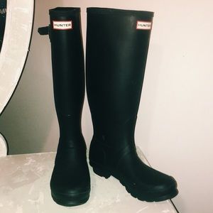 Matte black hunter boots